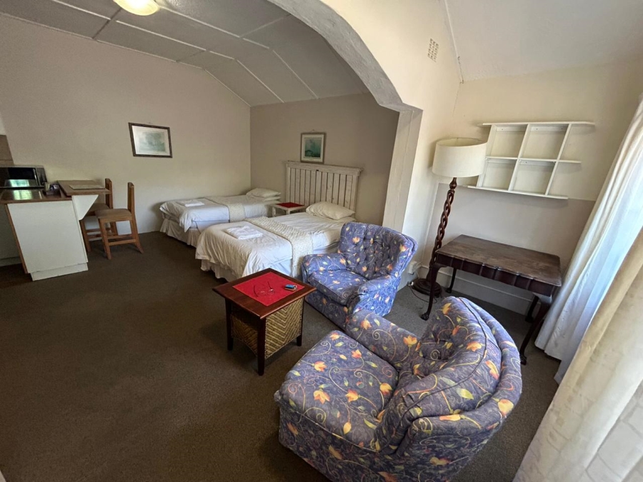 9 Bedroom Property for Sale in Nahoon Eastern Cape